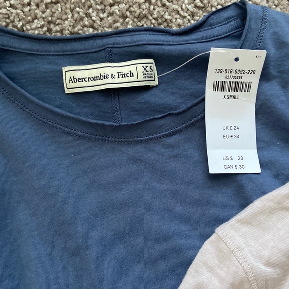 BNWOT Abercrombie and Fitch Long Sleeves - Picture 3 of 3